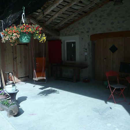 La Grange D'Agnes Panzió Montmaur-en-Diois Kültér fotó
